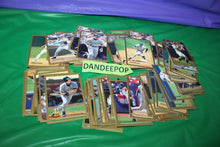 Load image into Gallery viewer, 130 Topps Assorted 1998 Baseball MLB  Sports Trading Cards
