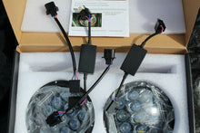 Load image into Gallery viewer, Quakeworld Pair Of Honeycomb Pattern Jeep Wrangler Headlights CXD-M75-A 7" LED
