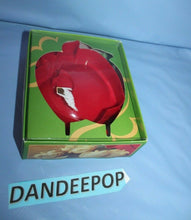 Load image into Gallery viewer, Pocket Apple Pie Individual Pastry Mold Cutter Crimper
