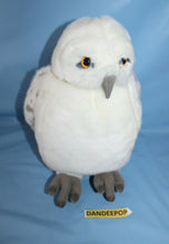 Load image into Gallery viewer, Universal Studios Wizarding World Of Harry Potter Hedwig Owl Puppet Toy
