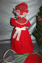Load image into Gallery viewer, Rennoc Animations Mrs. Claus Figurine With 24" Christmas Holiday Tree
