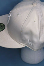 Load image into Gallery viewer, New York Mets NY 59Fifty Baseball White Logo With Sticker 7 3/4 New Era Fitted
