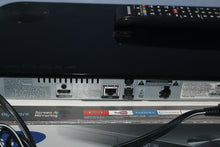 Load image into Gallery viewer, Samsung BD-FM59 Blu-ray Player
