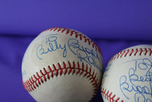 Load image into Gallery viewer, Vintage Rawlings Autographed MLB Sports Baseball 2 Brooks Robinson Signed Balls
