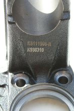 Load image into Gallery viewer, Steering Knuckle Front Right Side Fits Volkswagen 2009-17 Passat 2006-2010 35R
