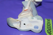 Load image into Gallery viewer, Fortunoff Casades Clown Porcelain Vintage Figurine Spain 189/39
