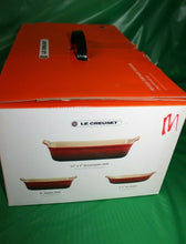 Load image into Gallery viewer, Le Creuset Heritage Bakeware Essentials 3 Piece Set Blue Rectangle Square Au Grt
