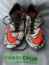 Load image into Gallery viewer, Size 7 - Nike Hypervenom Phelon 2 FG Neymar
